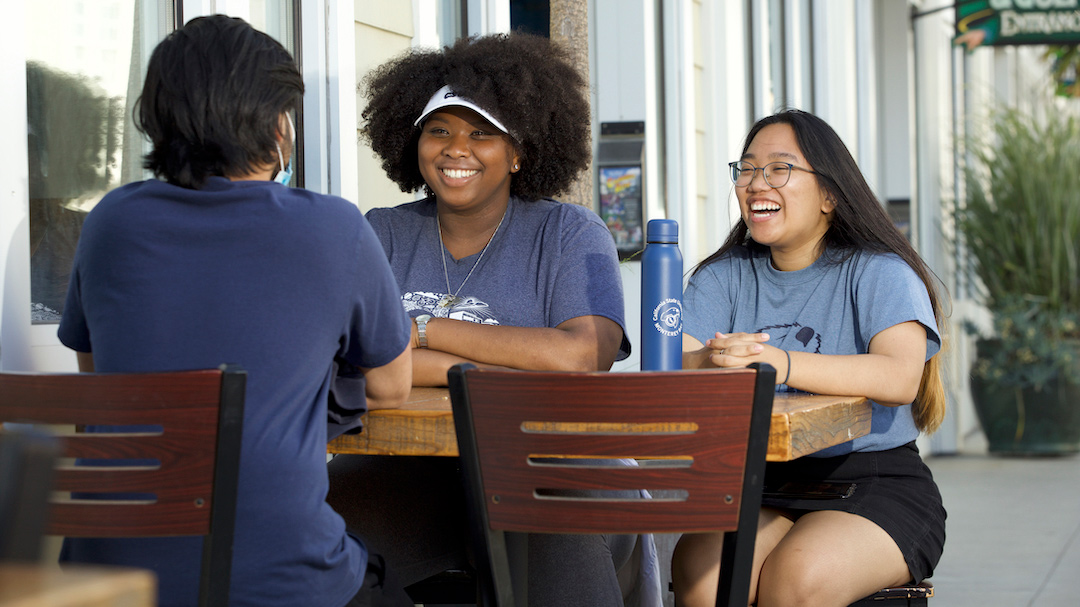 CSUMB students in outdoor seating