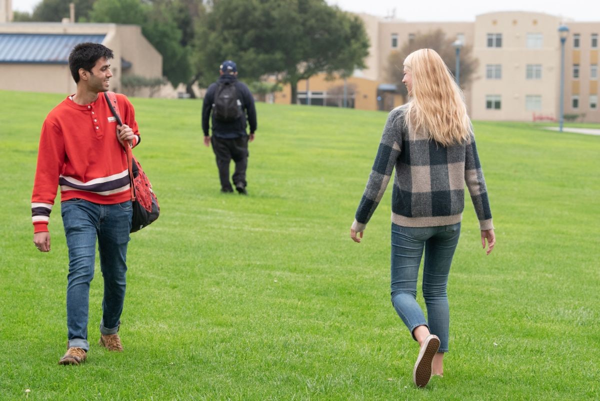 Students in the Main Quad of CSUMB.