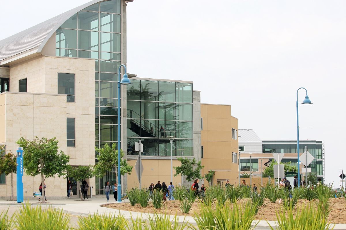 Tanimura and Antle Family Memorial Library at CSUMB