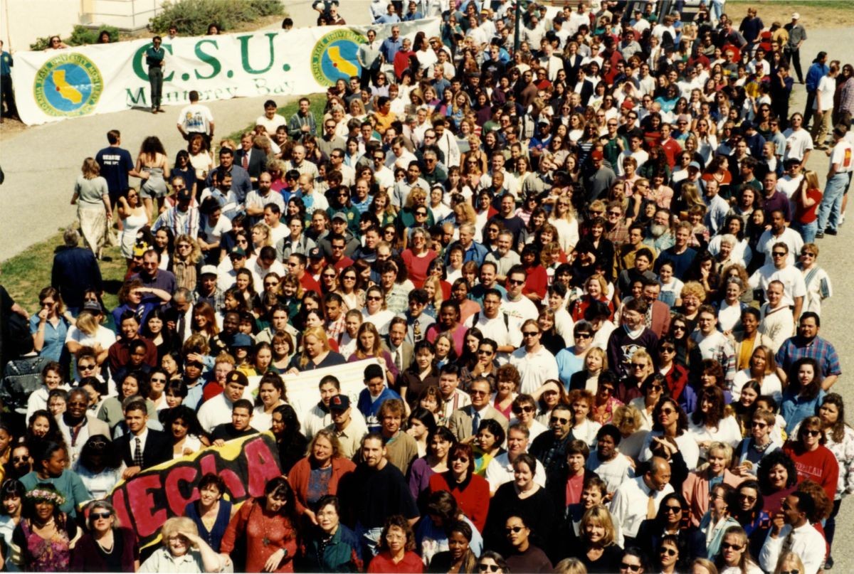 Group photograph of CSUMB faculty, staff and students taken in 1995.