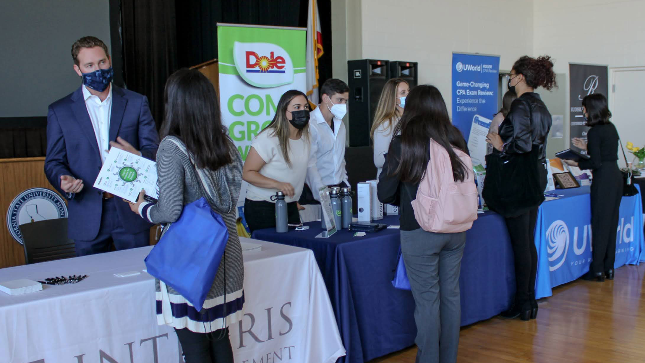 Students talking to Exhibitors