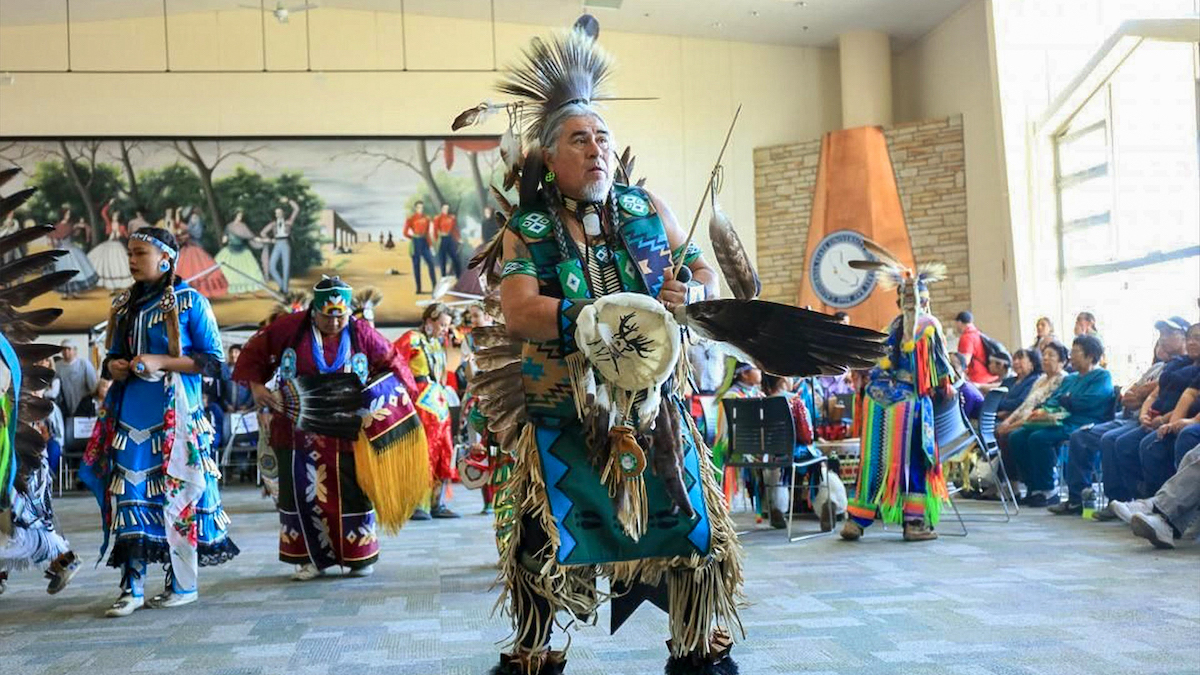 Photo: Native American dancers